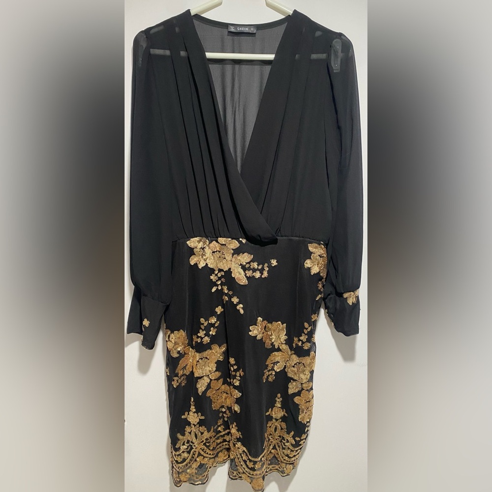 Women’s dress